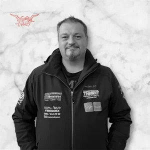 Abaddon-Pass Walter Pyromane, Helfer