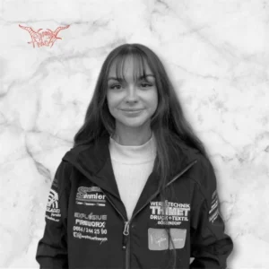 Abaddon-Pass Laura Schnapsweib Fotos